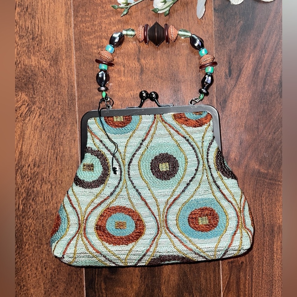 NWOT Liz Soto Vintage Beaded Handle Kiss Lock Closure Small Handbag - Picture 2 of 5